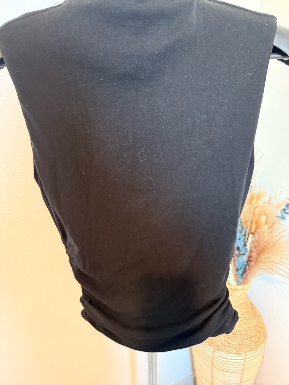 OGL- Sleeveless Mock Neck Ruched Black Top - Picture 3 of 6